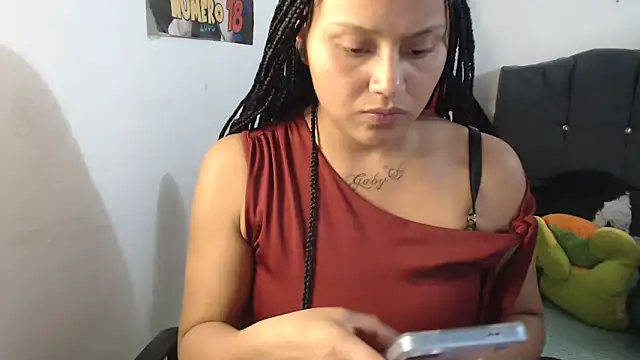 Snapshot of SWEETT_CORY chatting on May 17, 2026, 1:05 am SWEETT CORY online show from May 17, 2026, 1:05 am