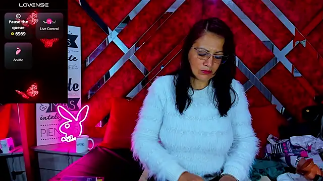 Mulan sexy01 online show from April 6, 2026, 8:10 pm