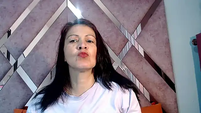 Mulan sexy01 online show from February 24, 2026, 8:10 pm