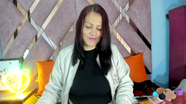 Mulan sexy01 online show from April 9, 2026, 7:31 pm