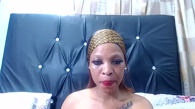 Snapshot of spicydiver38 chatting on November 5, 2025, 10:24 pm spicydiver38 online show from November 5, 2025, 10:24 pm