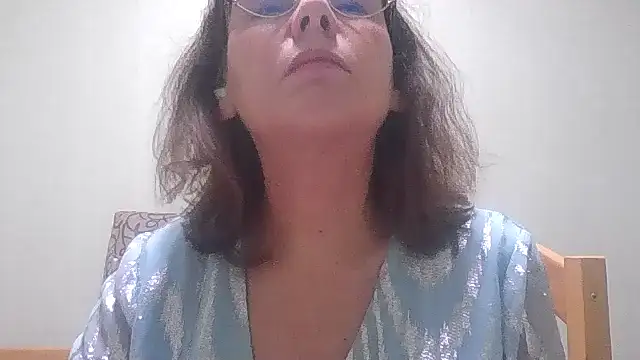 HollyJewel online show from November 13, 2025, 4:22 pm