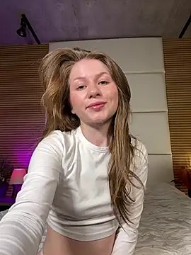 Snapshot of AliceBellamy chatting on March 15, 2026, 9:11 pm AliceBellamy online show from March 15, 2026, 9:11 pm