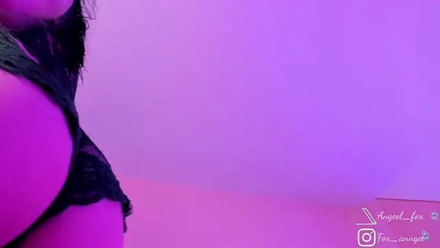 angeel fox online show from March 29, 2026, 12:23 am