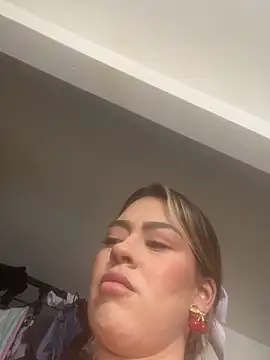 Snapshot of JoannaStanford chatting on November 23, 2025, 7:24 pm JoannaStanford online show from November 23, 2025, 7:24 pm