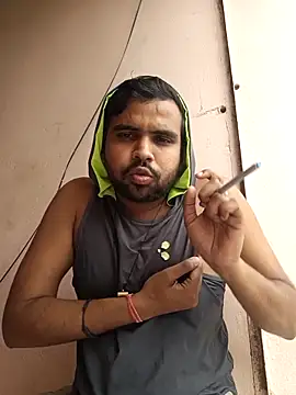 MeFeellove online show from October 10, 2025, 9:10 am