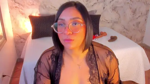 Bella desi  online show from February 22, 2025, 12:29 pm