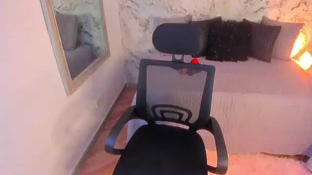 Bella desi  online show from March 9, 2025, 12:53 pm