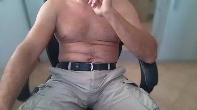 Snapshot of cocco1980xxxx chatting on July 3, 2026, 8:21 am cocco1980xxxx online show from July 3, 2026, 8:21 am
