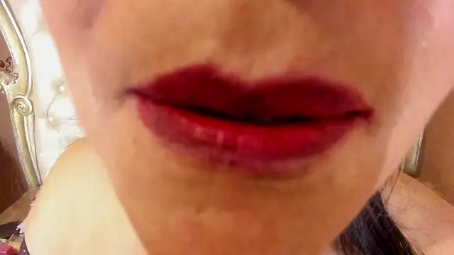 Celeste Baker  online show from June 4, 2026, 12:32 pm