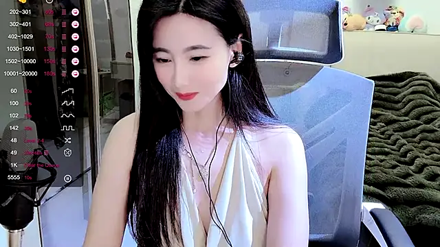 FeiFei-babe online show from March 12, 2025, 5:38 pm
