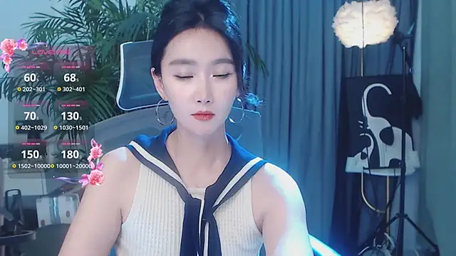FeiFei-babe online show from May 11, 2026, 2:45 pm