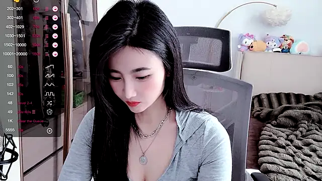 FeiFei-babe online show from March 7, 2025, 4:57 am