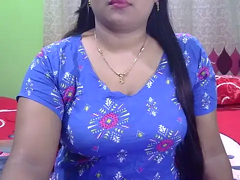 Snapshot of BengaliQueenStar chatting on November 24, 2025, 3:56 pm BengaliQueenStar online show from November 24, 2025, 3:56 pm