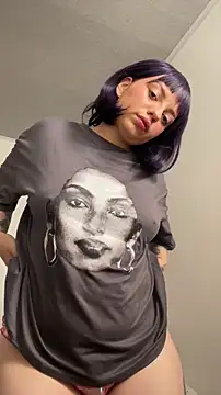 sophia goth online show from February 16, 2026, 2:59 pm