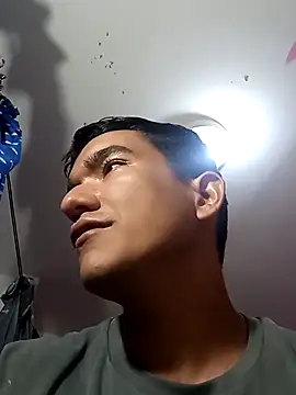 Snapshot of Sweetiefoxxx chatting on March 15, 2025, 2:01 pm Sweetiefoxxx online show from March 15, 2025, 2:01 pm