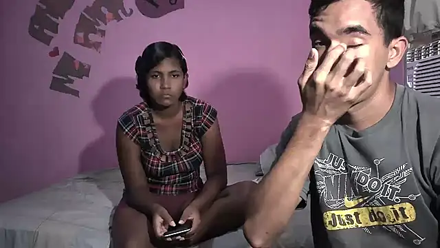 Snapshot of Sweetiefoxxx chatting on March 16, 2025, 6:12 pm Sweetiefoxxx online show from March 16, 2025, 6:12 pm