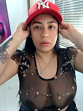 marta201 alfaro online show from November 3, 2025, 2:09 pm