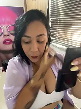 marta201 alfaro online show from September 9, 2025, 6:06 pm