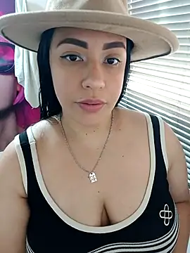 marta201 alfaro online show from November 29, 2025, 6:52 pm