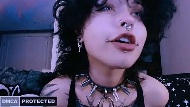 NaughtyLittleFox online show from March 30, 2026, 5:31 am