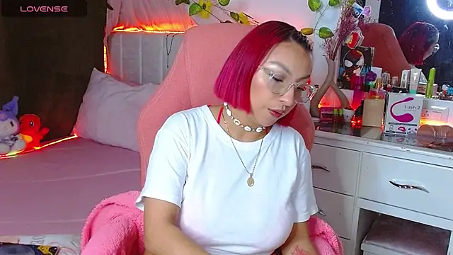 Littlerouse  online show from November 23, 2025, 3:16 am