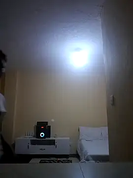 Snapshot of Freya_004 chatting on November 29, 2025, 7:30 am Freya 004 online show from November 29, 2025, 7:30 am