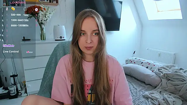 violet blue eyes online show from April 6, 2026, 1:34 pm