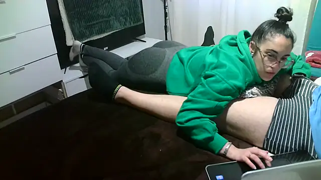 Snapshot of eljosipe chatting on February 21, 2025, 6:15 pm eljosipe online show from February 21, 2025, 6:15 pm