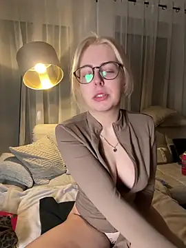 Livewithlucy online show from February 2, 2026, 6:56 am