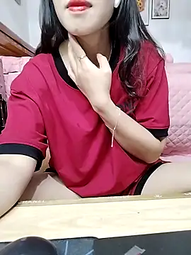 Snapshot of cream1299 chatting on November 11, 2025, 12:22 pm cream1299 online show from November 11, 2025, 12:22 pm