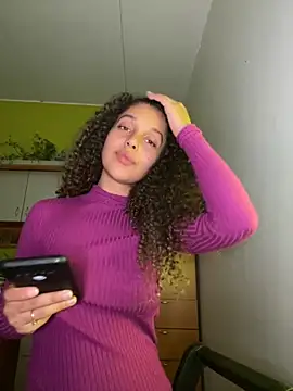 Snapshot of Rati_Curly chatting on October 7, 2025, 11:39 pm Rati Curly online show from October 7, 2025, 11:39 pm