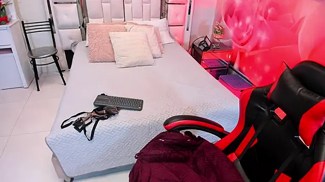 Snapshot of Yelena_mutiz chatting on November 17, 2025, 1:37 pm Yelena mutiz online show from November 17, 2025, 1:37 pm