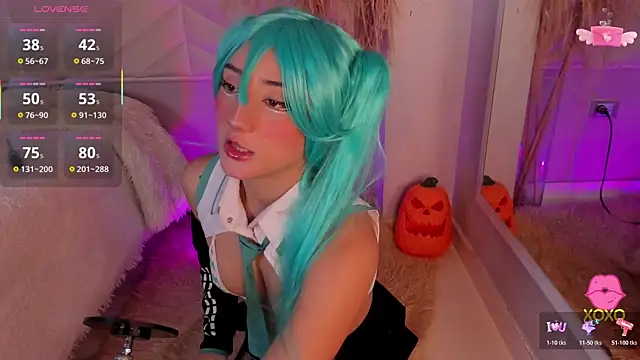 Snapshot of miia__baker chatting on October 24, 2025, 12:37 pm miia baker online show from October 24, 2025, 12:37 pm