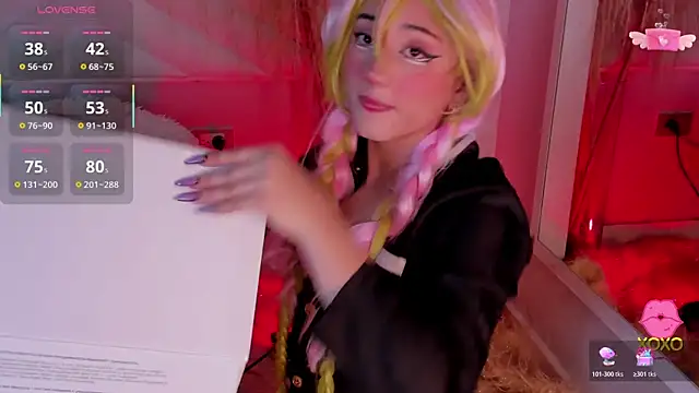 Snapshot of miia__baker chatting on October 25, 2025, 12:17 pm miia baker online show from October 25, 2025, 12:17 pm