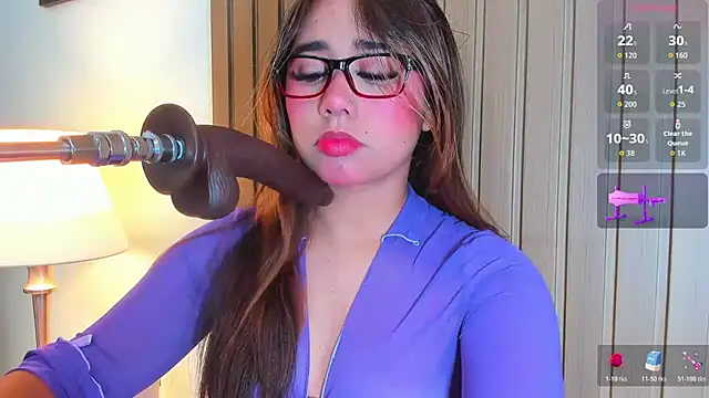 Snapshot of issie_cute chatting on October 26, 2025, 2:06 pm issie cute online show from October 26, 2025, 2:06 pm