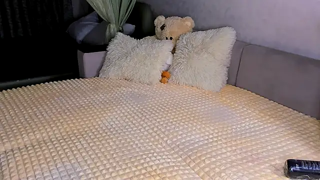 Snapshot of Sweeet_Barbie chatting on November 20, 2025, 3:23 pm Sweeet Barbie online show from November 20, 2025, 3:23 pm