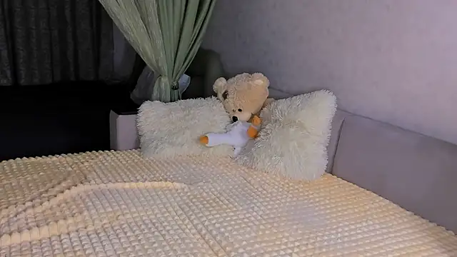 Snapshot of Sweeet_Barbie chatting on November 27, 2025, 4:07 pm Sweeet Barbie online show from November 27, 2025, 4:07 pm