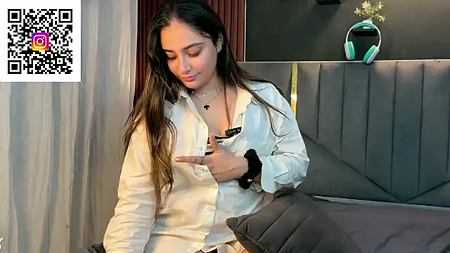 demieliss online show from November 25, 2025, 5:35 pm