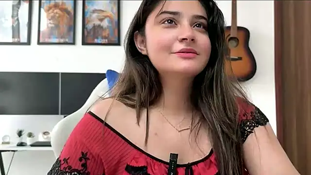 Snapshot of demieliss chatting on May 11, 2026, 8:05 am demieliss online show from May 11, 2026, 8:05 am