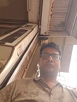 Daddy HA online show from April 18, 2026, 11:45 am