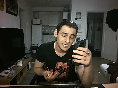Snapshot of mihaimichael chatting on June 12, 2026, 11:46 pm mihaimichael online show from June 12, 2026, 11:46 pm