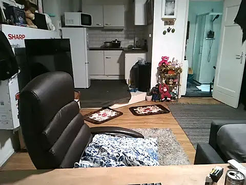 Snapshot of mihaimichael chatting on November 1, 2025, 10:53 am mihaimichael online show from November 1, 2025, 10:53 am