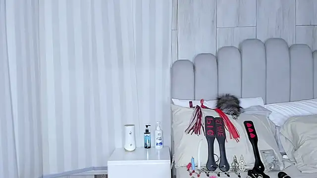 Snapshot of mileyerikson chatting on September 26, 2025, 1:34 am mileyerikson online show from September 26, 2025, 1:34 am