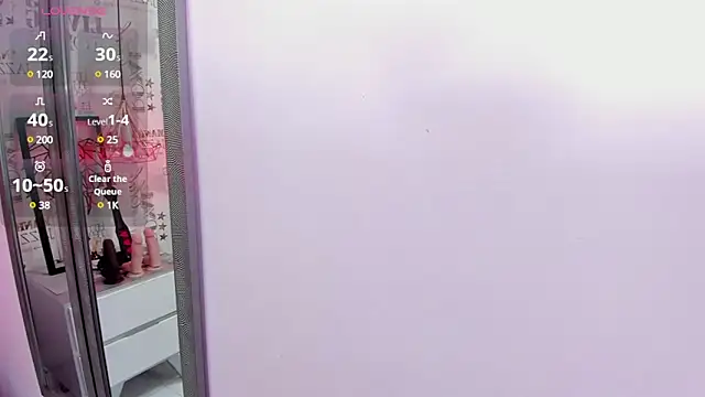 Snapshot of mileyerikson chatting on March 13, 2025, 12:24 pm mileyerikson online show from March 13, 2025, 12:24 pm