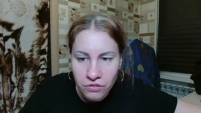 Snapshot of TherestlessKitty chatting on August 5, 2026, 10:15 pm TherestlessKitty online show from August 5, 2026, 10:15 pm