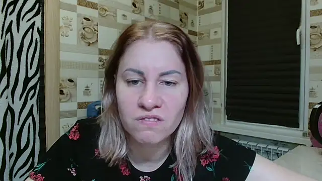 Snapshot of TherestlessKitty chatting on May 30, 2026, 10:15 pm TherestlessKitty online show from May 30, 2026, 10:15 pm