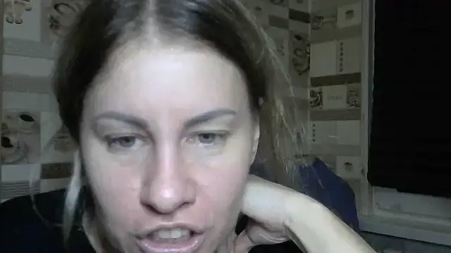 Snapshot of TherestlessKitty chatting on October 3, 2025, 11:17 pm TherestlessKitty online show from October 3, 2025, 11:17 pm