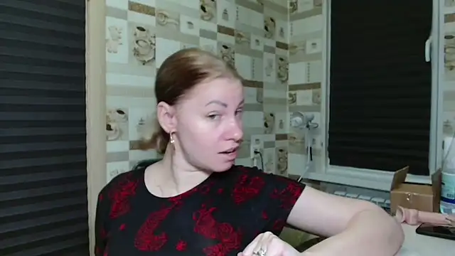 Snapshot of TherestlessKitty chatting on June 17, 2026, 10:19 pm TherestlessKitty online show from June 17, 2026, 10:19 pm