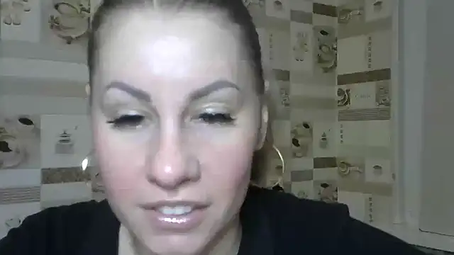 Snapshot of TherestlessKitty chatting on February 8, 2025, 8:20 am TherestlessKitty online show from February 8, 2025, 8:20 am